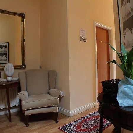 The Marilyn Mansion *