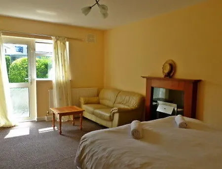 The Marilyn Mansion Guest house *