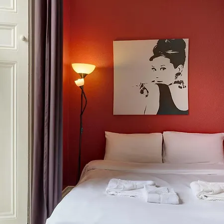 The Marilyn Mansion Guest house *