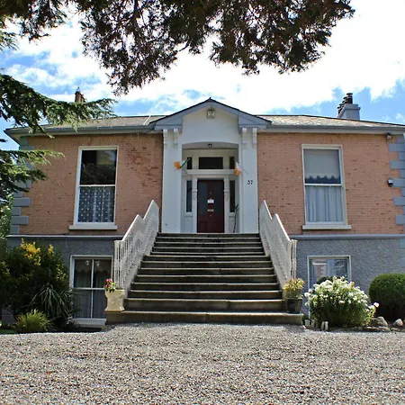 The Marilyn Mansion Guest house *