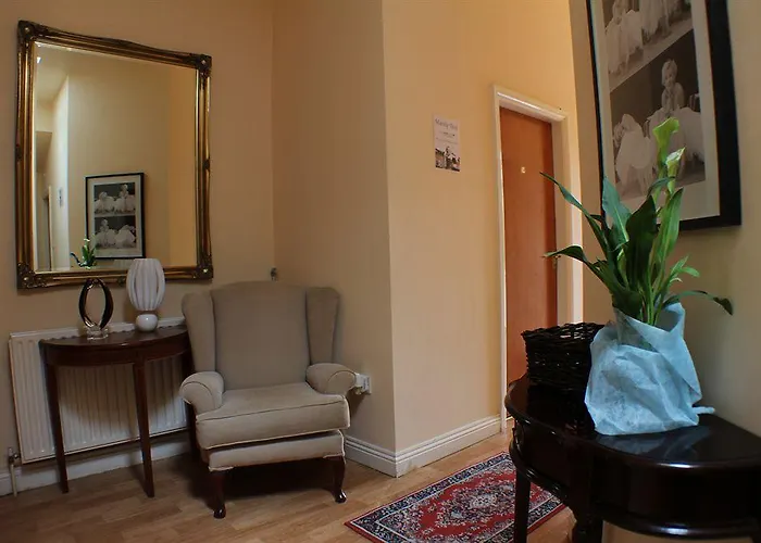 The Marilyn Mansion *